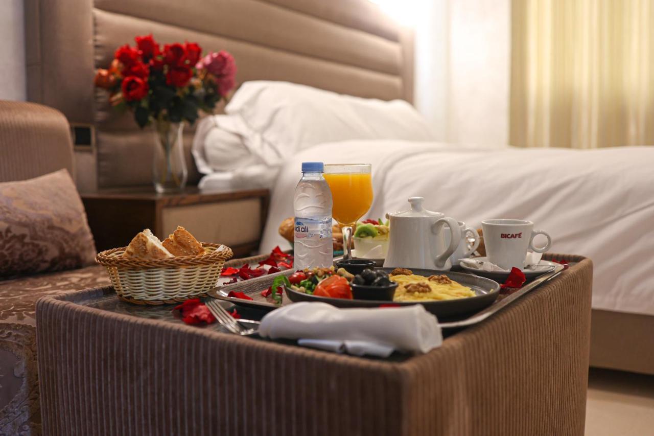 Hotel Des Lilas Wadżda Zewnętrze zdjęcie