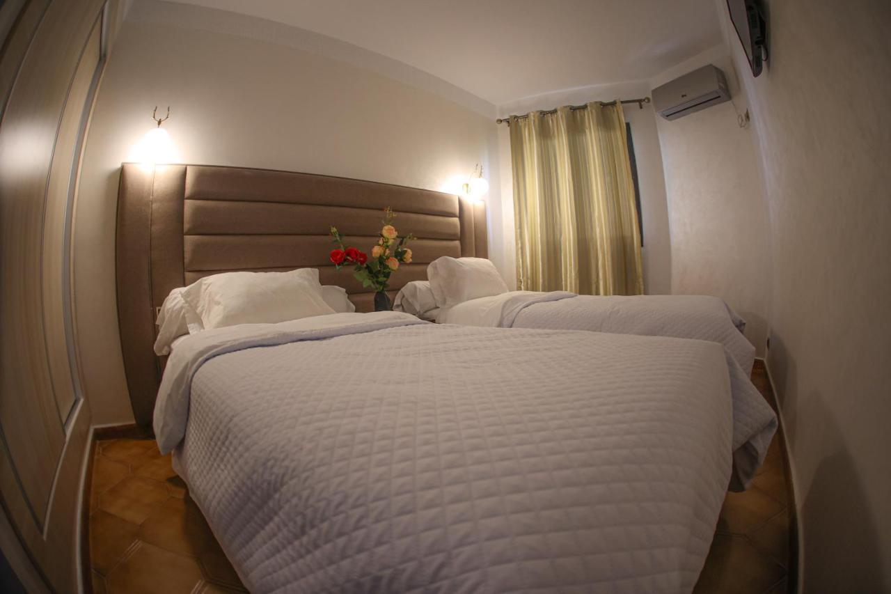 Hotel Des Lilas Wadżda Zewnętrze zdjęcie